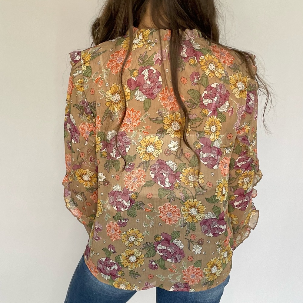 Floral Top - Picture 2 of 2
